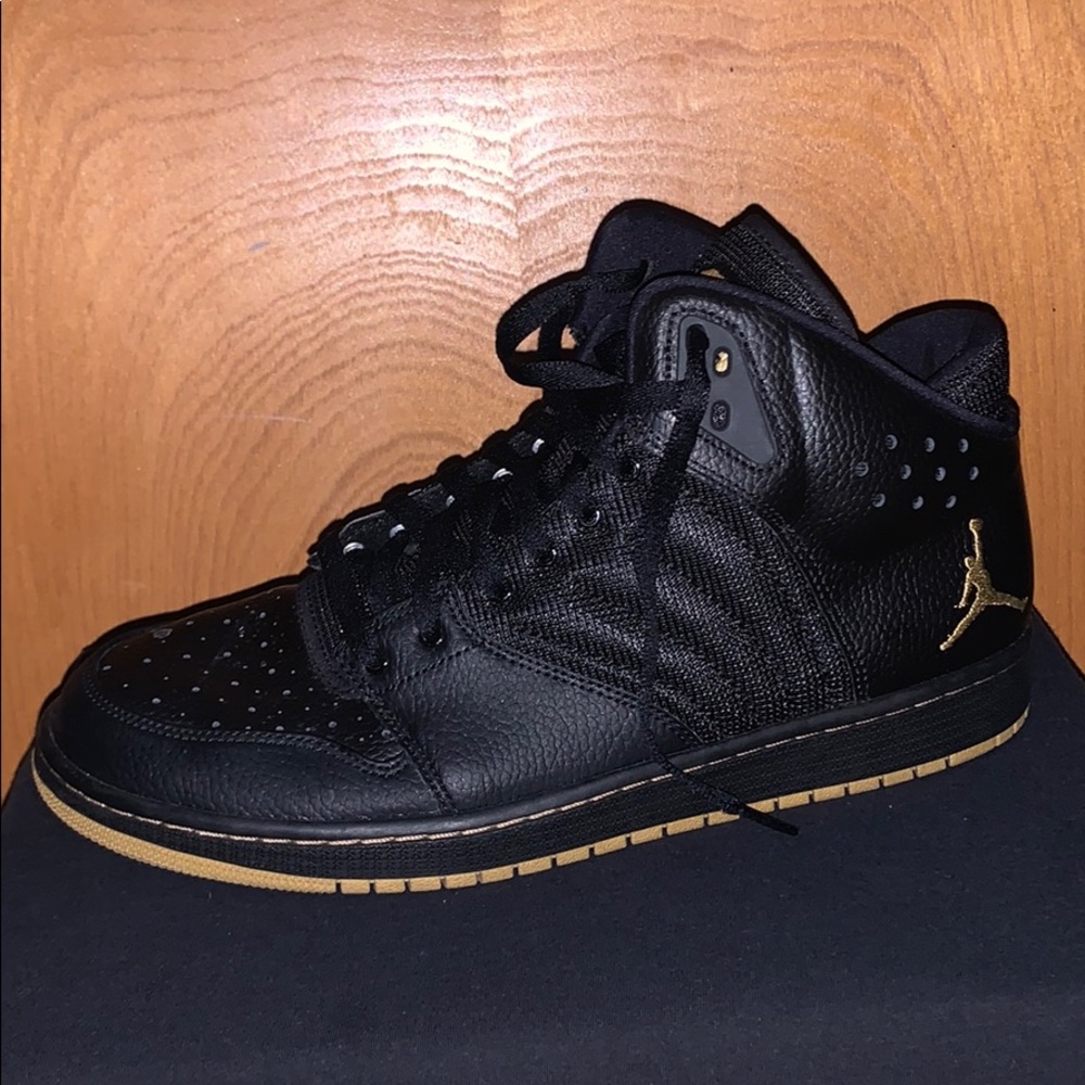 Air Jordan 1 Flight 4 Premium (Black Gold Edition)